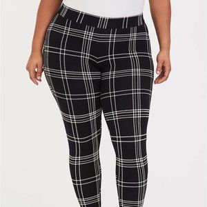 Torrid plaid premium legging size 3